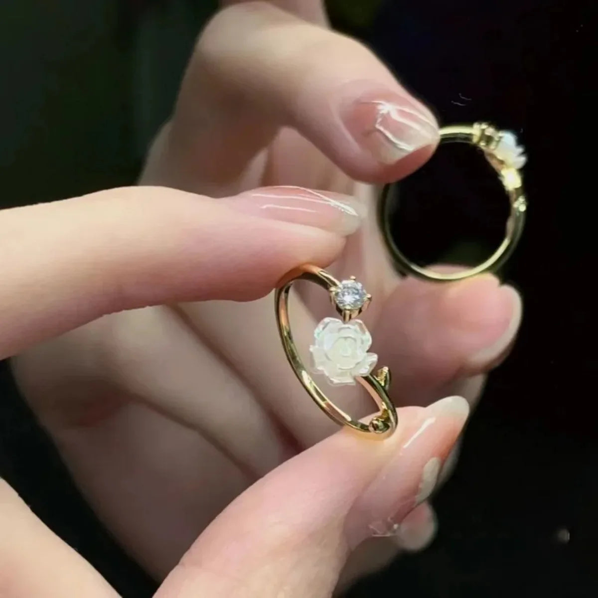 Classic Women's Flower Ring
