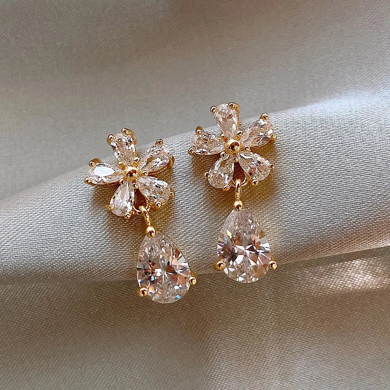 Leaf Flower Stud Pearl Earrings