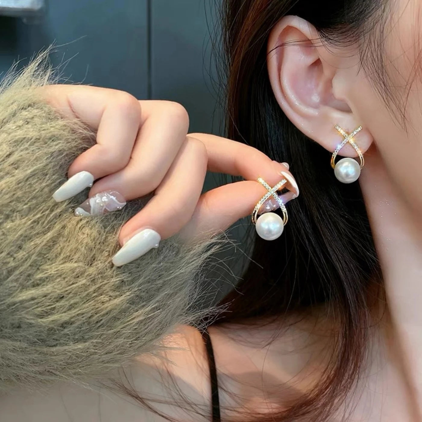 Women's Pearl Earrings