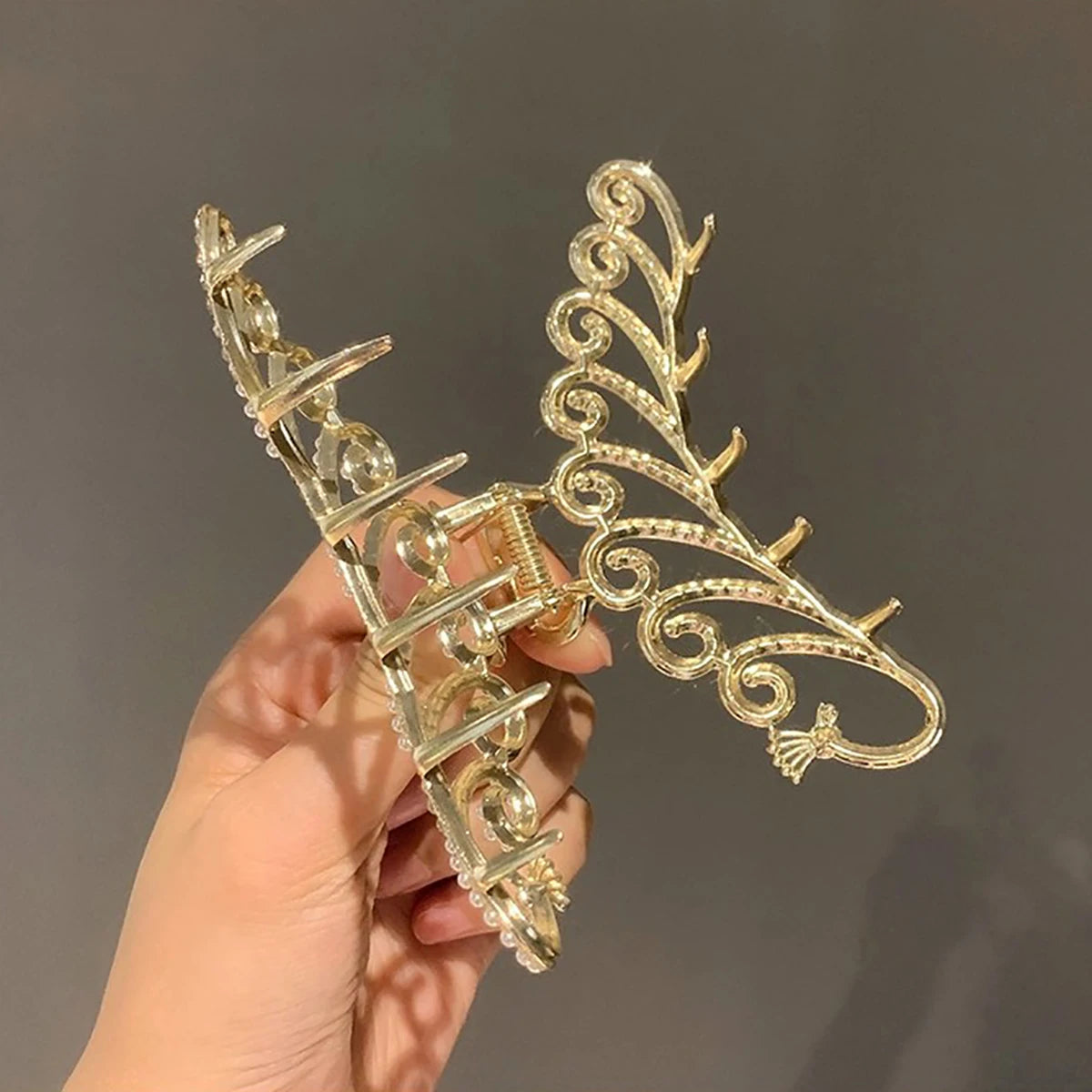 Elegant Gold Hair Clip